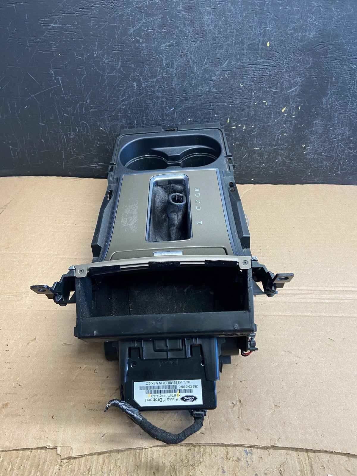 2013 Lincoln MKX Center Console Gear Shifter Bezel Cup Holder Panel AF19353