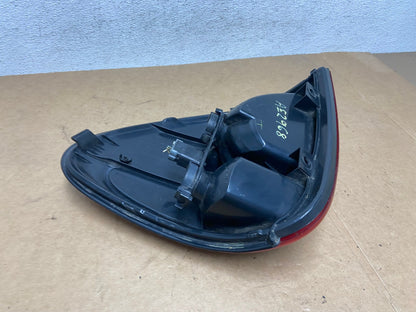 2004 to 2007 Dodge Grand Caravan Left Driver Lh Tail Light AE2968 LK4