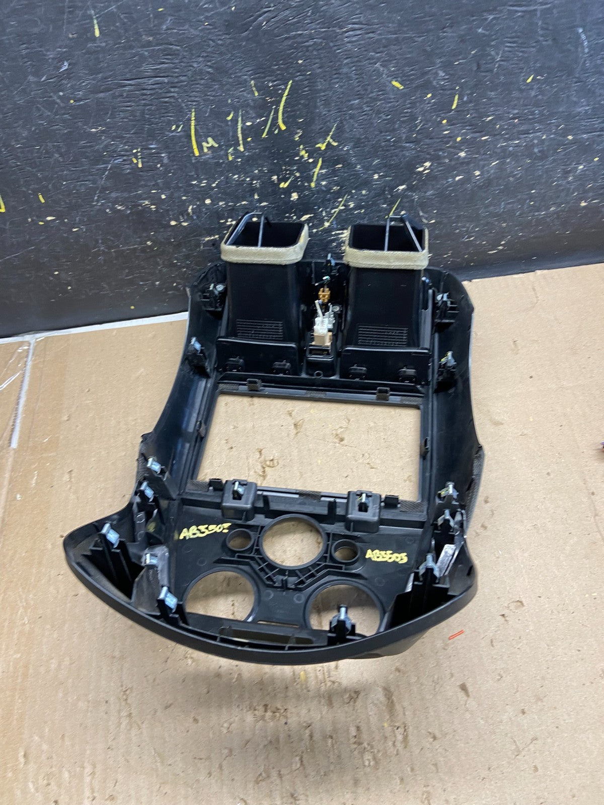 2015-2019 Nissan Versa Hatchback Center Dash Radio Climate Bezel Air Vent AB55056