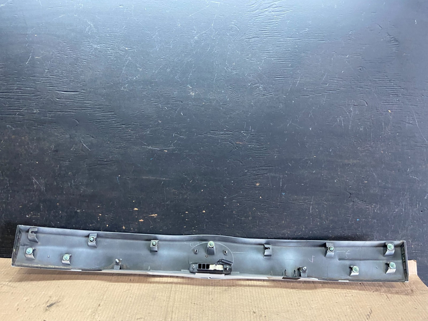 2010 to 2015 Toyota Prius Trunk Rear Tailgate Molding Panel 76801-47070 P3885 DG8