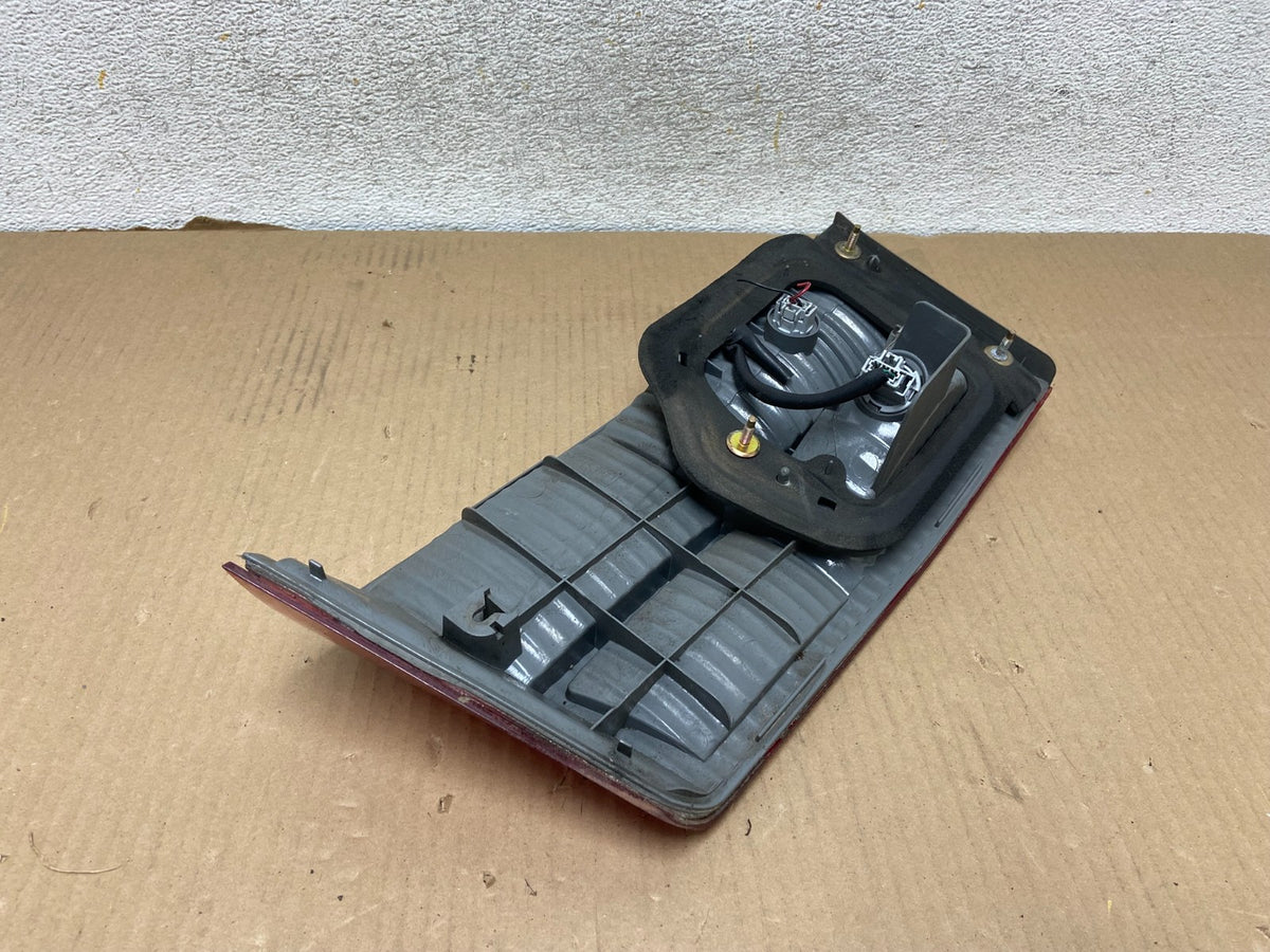 2003-2004 Honda Accord Sedan Left Driver LH Inner Tail Light AH3039 DW5