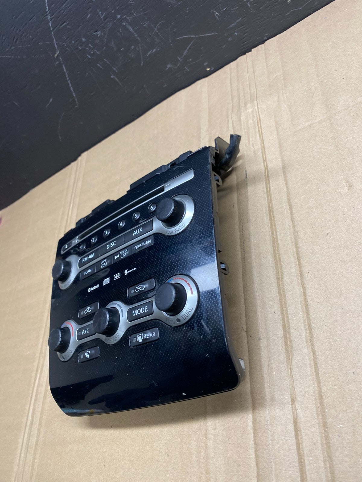 2009 2011 Nissan Maxima Radio Audio Panel Climate Control Bezel Trim ab8636 DG1