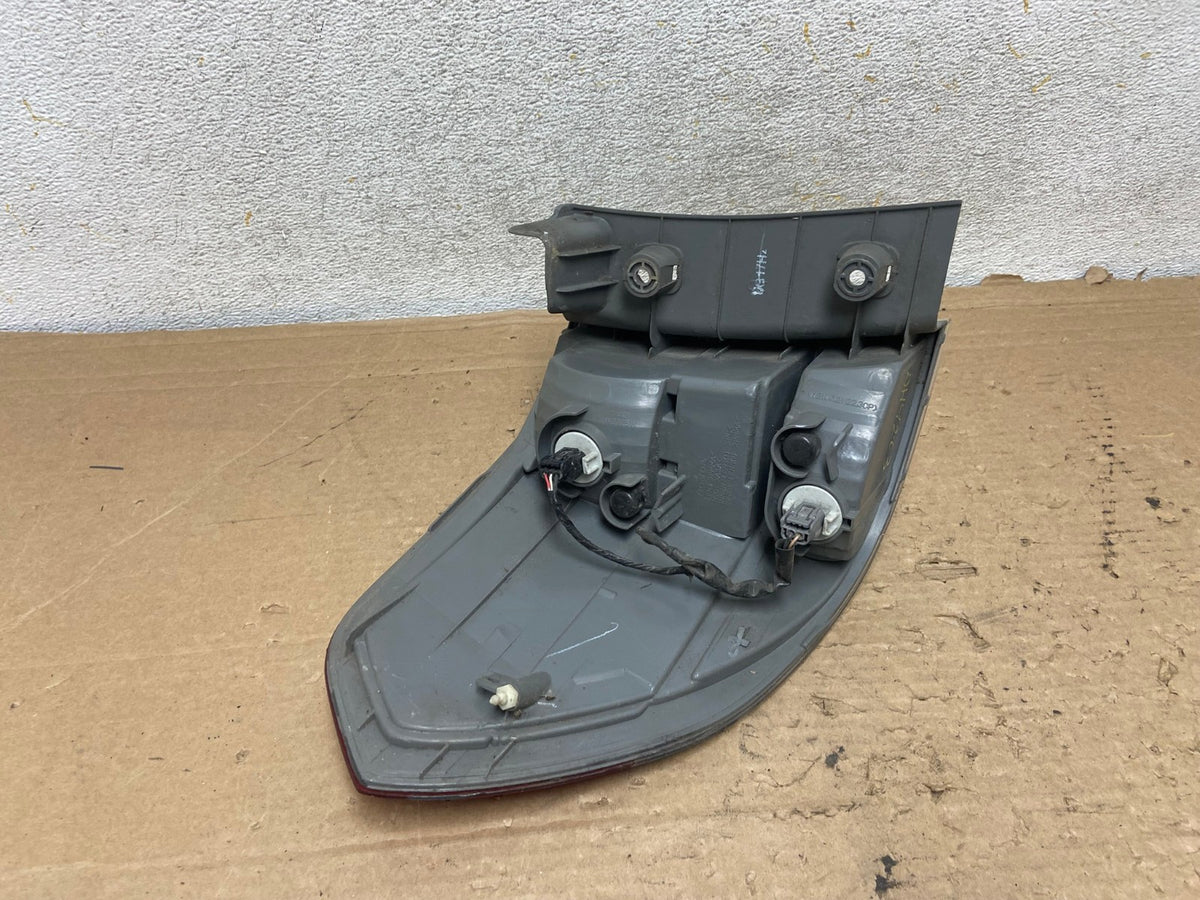 2008 2009 2010 Honda Odyssey Right Passenger Side Tail Light AH9203 LK4