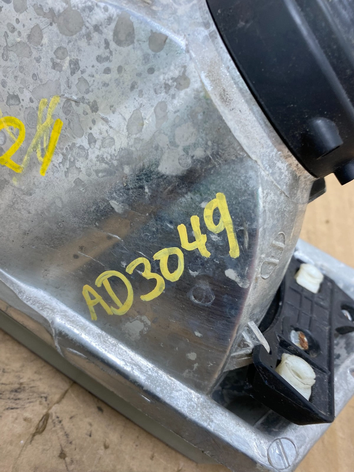 1997 1998 1999 Toyota Camry Right Passenger RH Halogen Headlight AD3049 DW8
