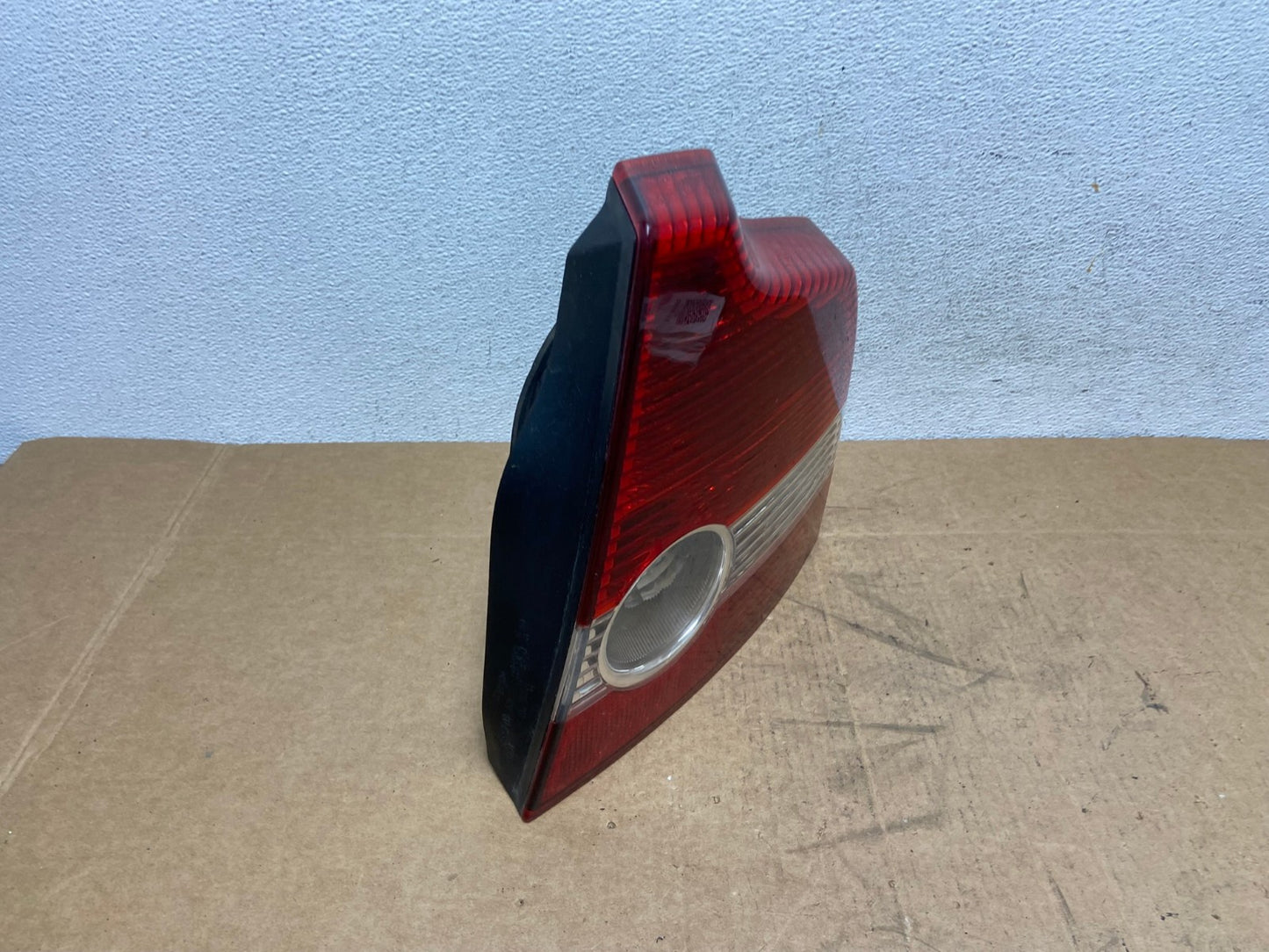 2004 to 2007 Volvo S40 Right Passenger RH Side Tail Light AD6217 LK2