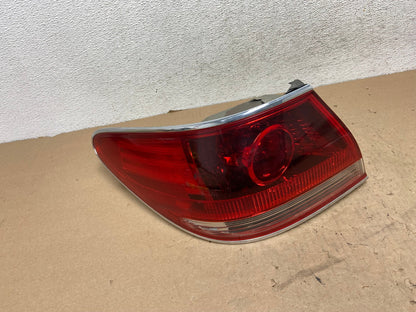 2005 - 2006 Lexus ES330 Left Driver LH Side Tail Light AG4237 LK0