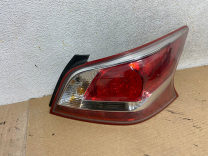 2013 2014 2015 Nissan Altima Right Passenger LED Side Tail Light AH4180 LK1