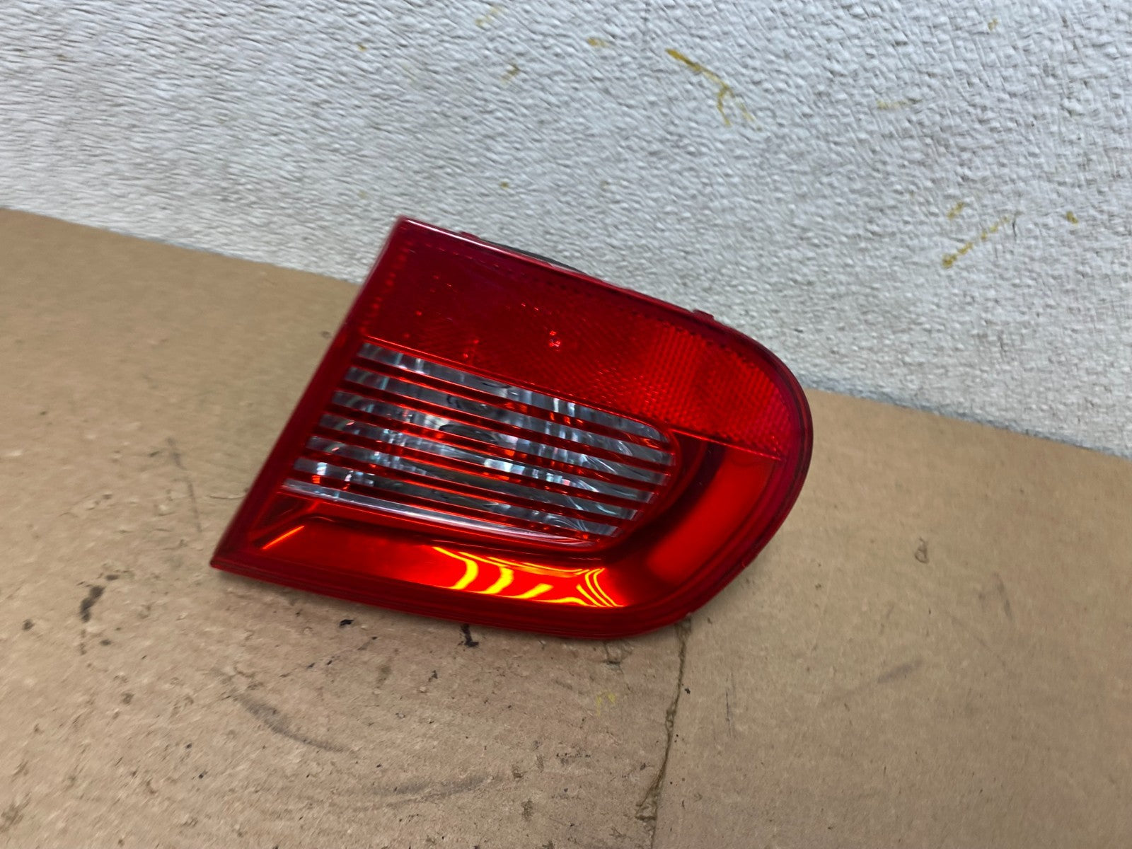 2007 2008 2009 2011 Volkswagen Eos Right Passenger Rh Tail Light inner OEM P52561