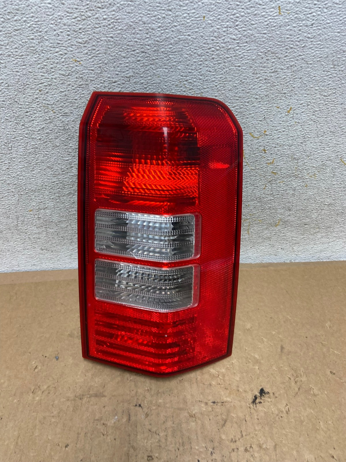 2008-2016 Jeep Patriot Right Passenger Rh Side Tail Light AI3505 LK0