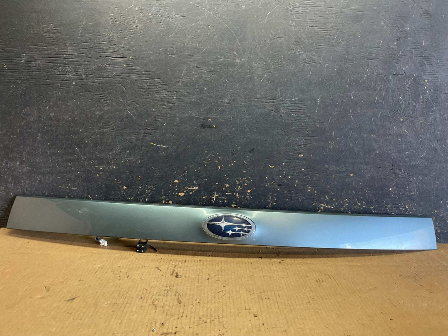 2009 - 2013 Subaru Forester Liftgate Tailgate Trunk Trim Molding OEM AA2457 DG0