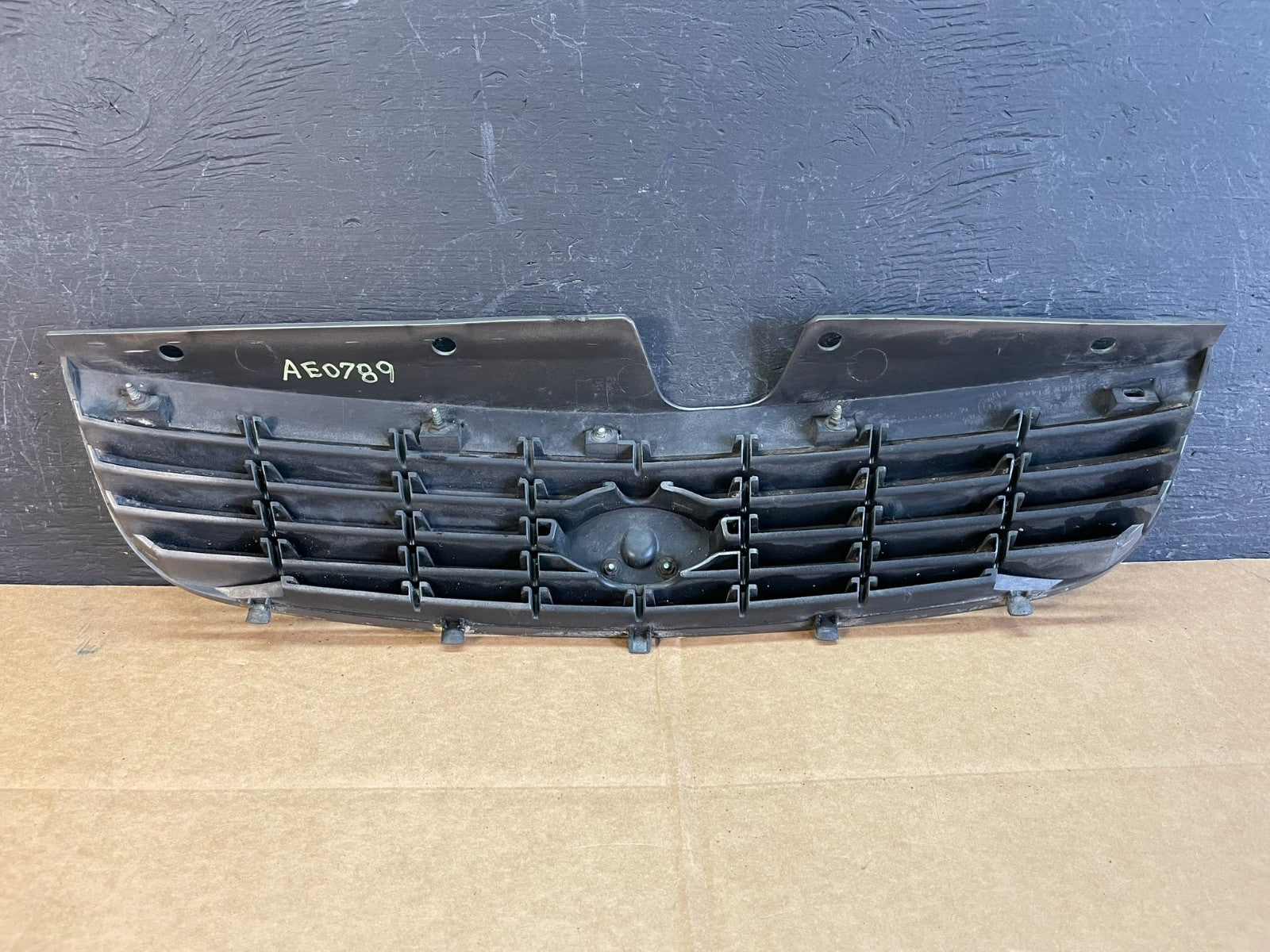 1997 1998 1999 Chevrolet Malibu Front Upper Grill Grille AE0789 DG3