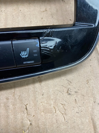 2011-2014 Chrysler 200 Dash Radio Bezel Trim Clock Hazard Bezel AA4781 DG1