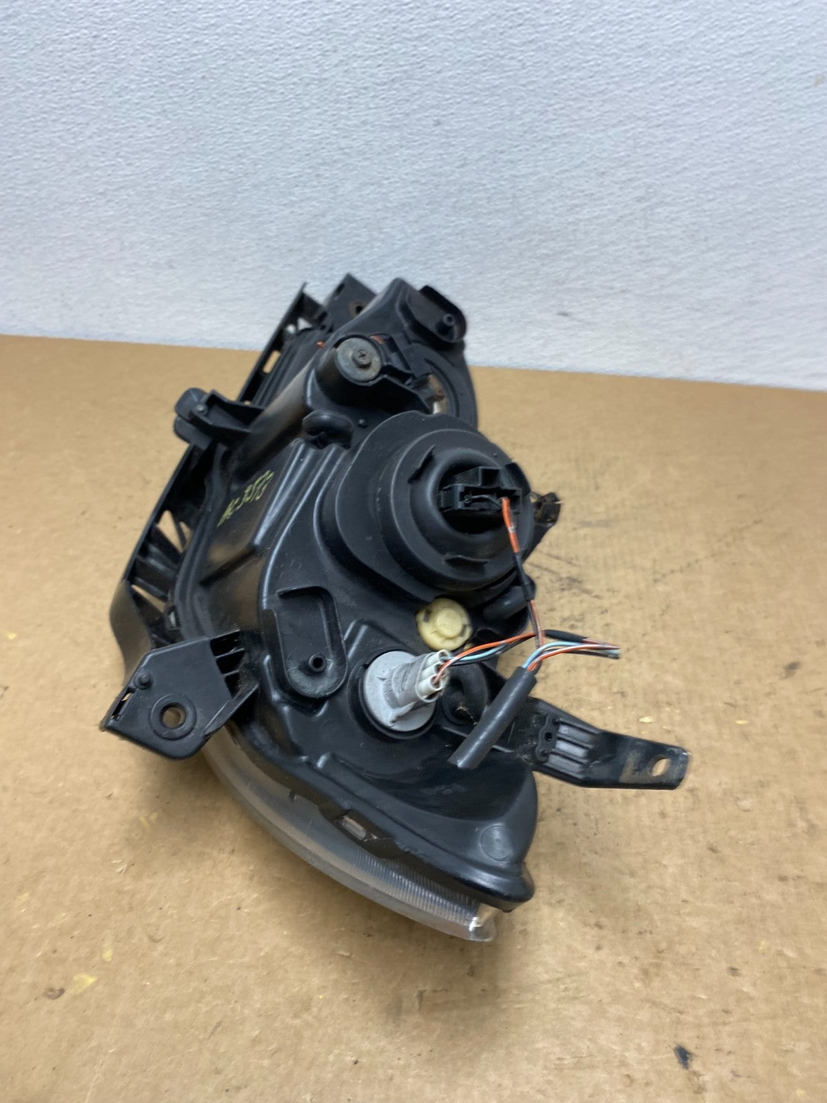2004 to 2009 Mazda 3 Sedan Right Passenger Rh Side Headlight AC3573 DW7