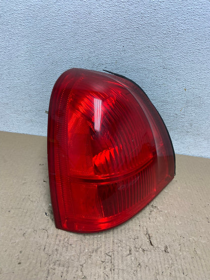 2003 to 2011 Lincoln Town Car Left Driver Lh Side Tail Light AE2896 LK2