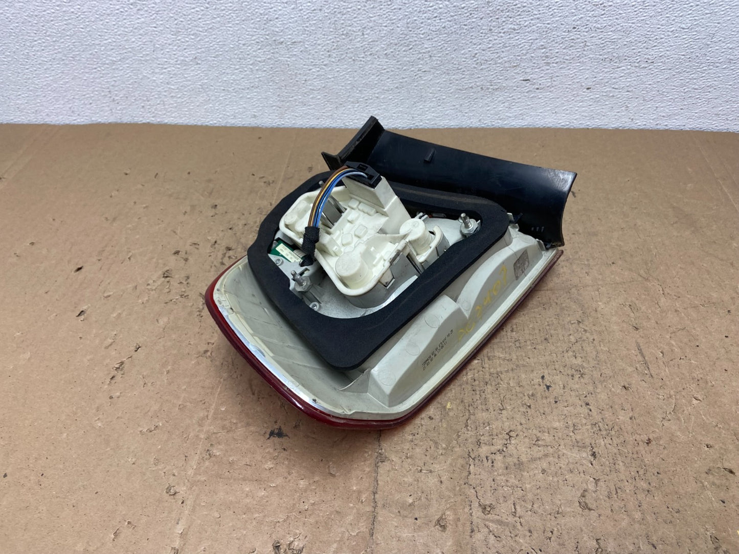 2009 2010 BMW 328i 3 Series Right Passenger RH Side Tail Light AC7407 DW4