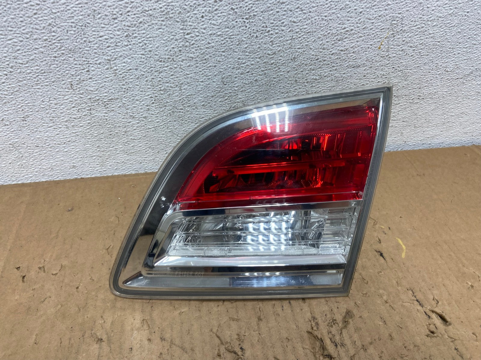 2007 2008 2009 Mazda Cx-9 Right Passenger Rh Side Inner Tail Light AD2417 LK0