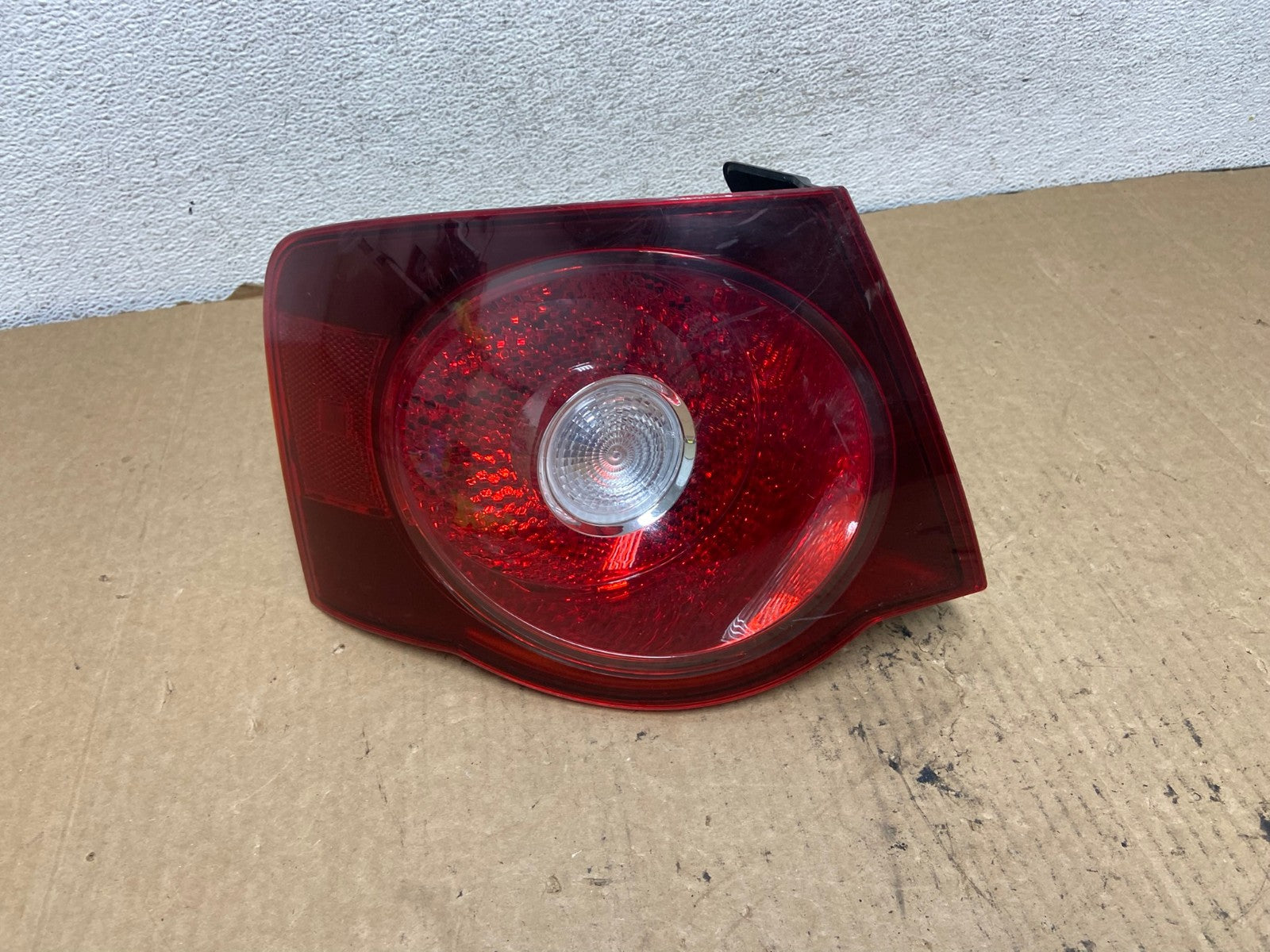 2008 2009 2010 Volkswagen Jetta Left LH Side Tail Light DEPO AG2135 LK0