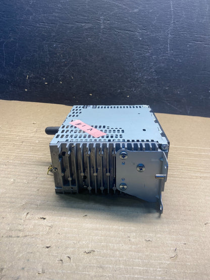 2013 to 2014 Ford Edge AM/FM Radio Reciever AF3865 DW2