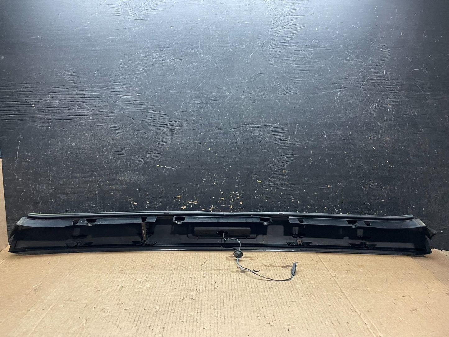 2003 to 2020 Chevrolet Express 3rd Third Brake Light Trim Spoiler y9562 DG4