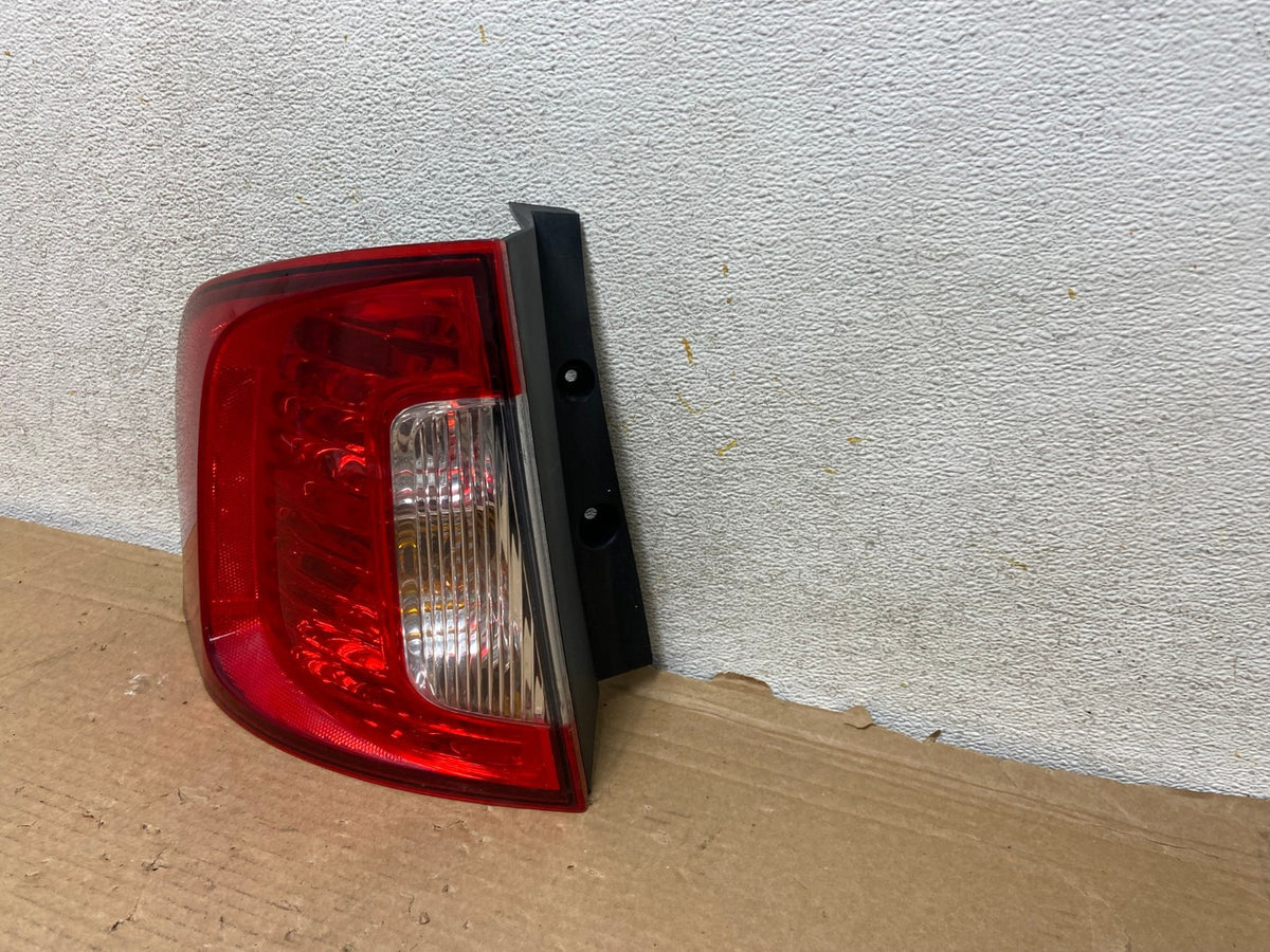 2011 2012 2013 2014 Ford Edge Left Driver Lh Side Tail Light AH8513 LK2