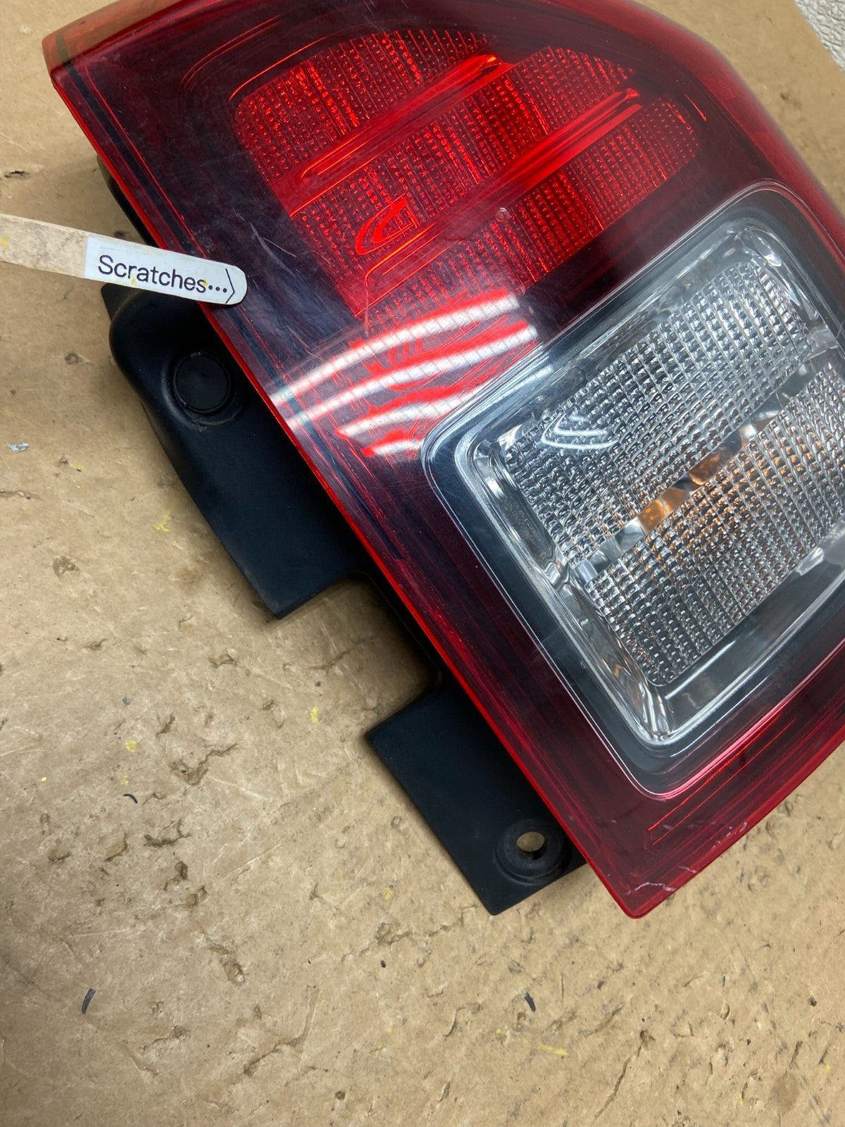 2014 - 2017 Jeep Compass Right Passenger Side Tail Light AA0126 DW3
