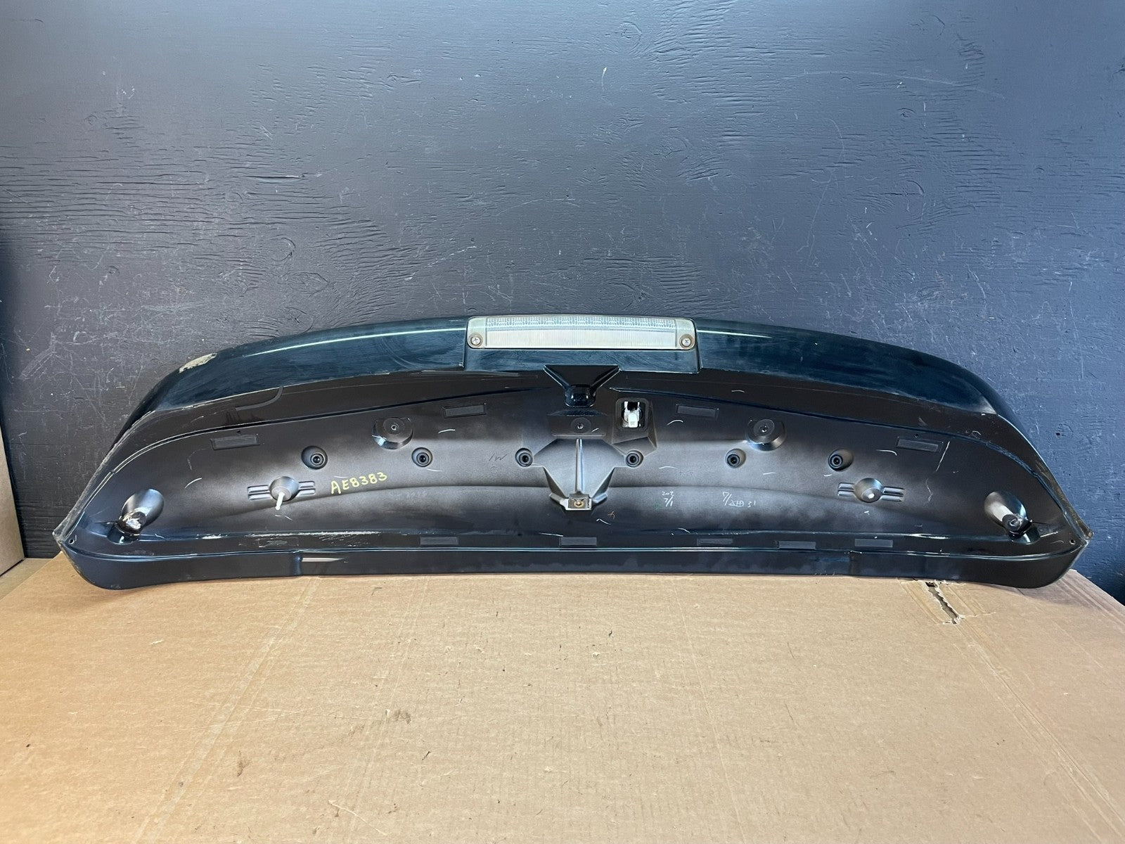 2004-2009 Lexus RX330 RX350 Rear Trunk Tail Gate Lift Gate Spoiler OE AE8383 DG4