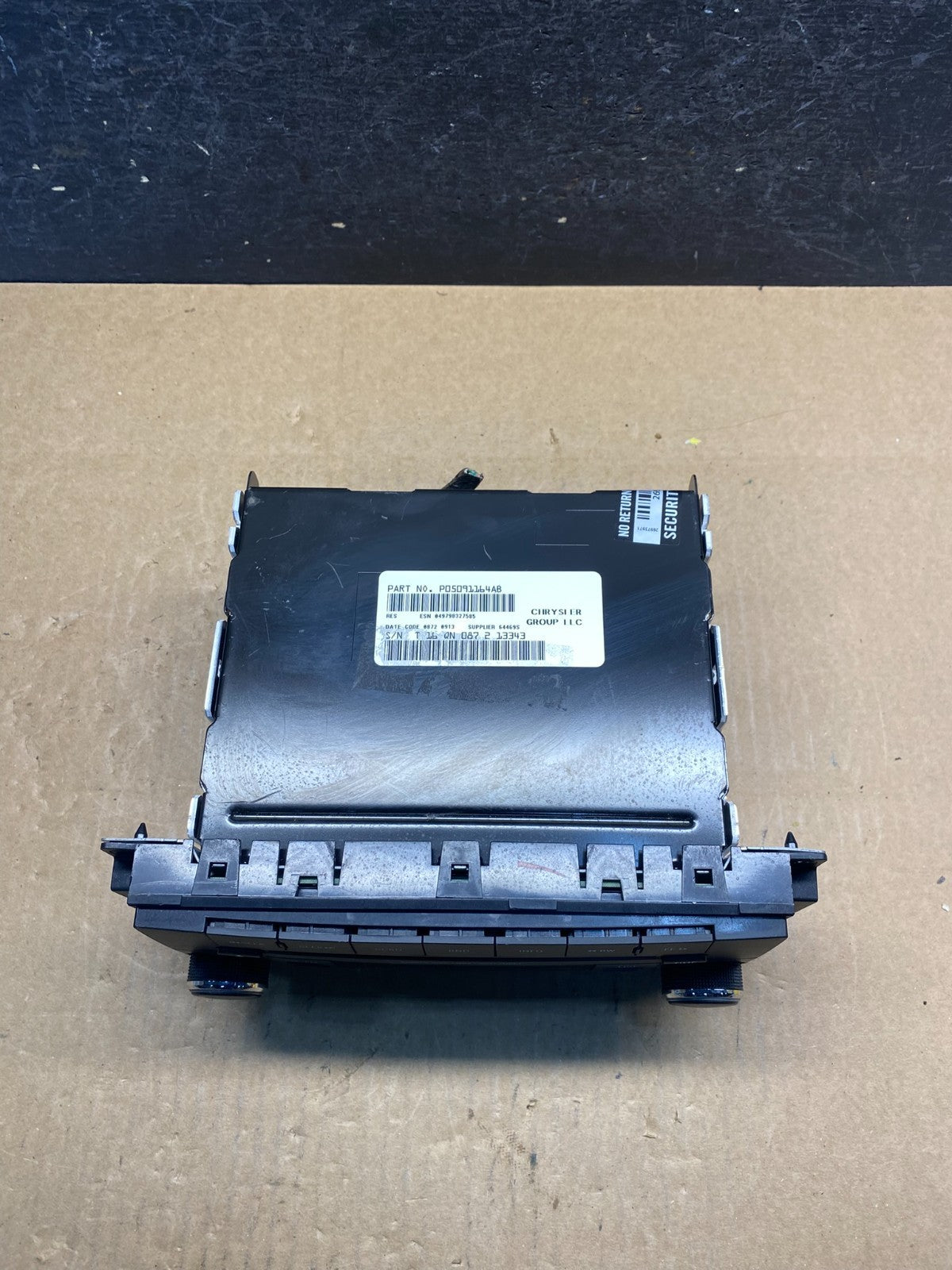 2007-2012 Chrysler Dodge Jeep Ram Radio CD MP3 AUX Receiver AG7397 DG4