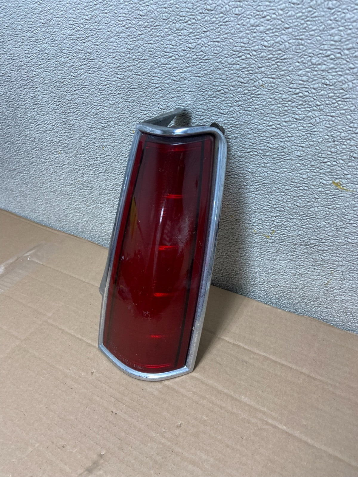 1984 to 1992 Lincoln Mark VII Right Passenger Side Tail Light OEM AA8647 LK1