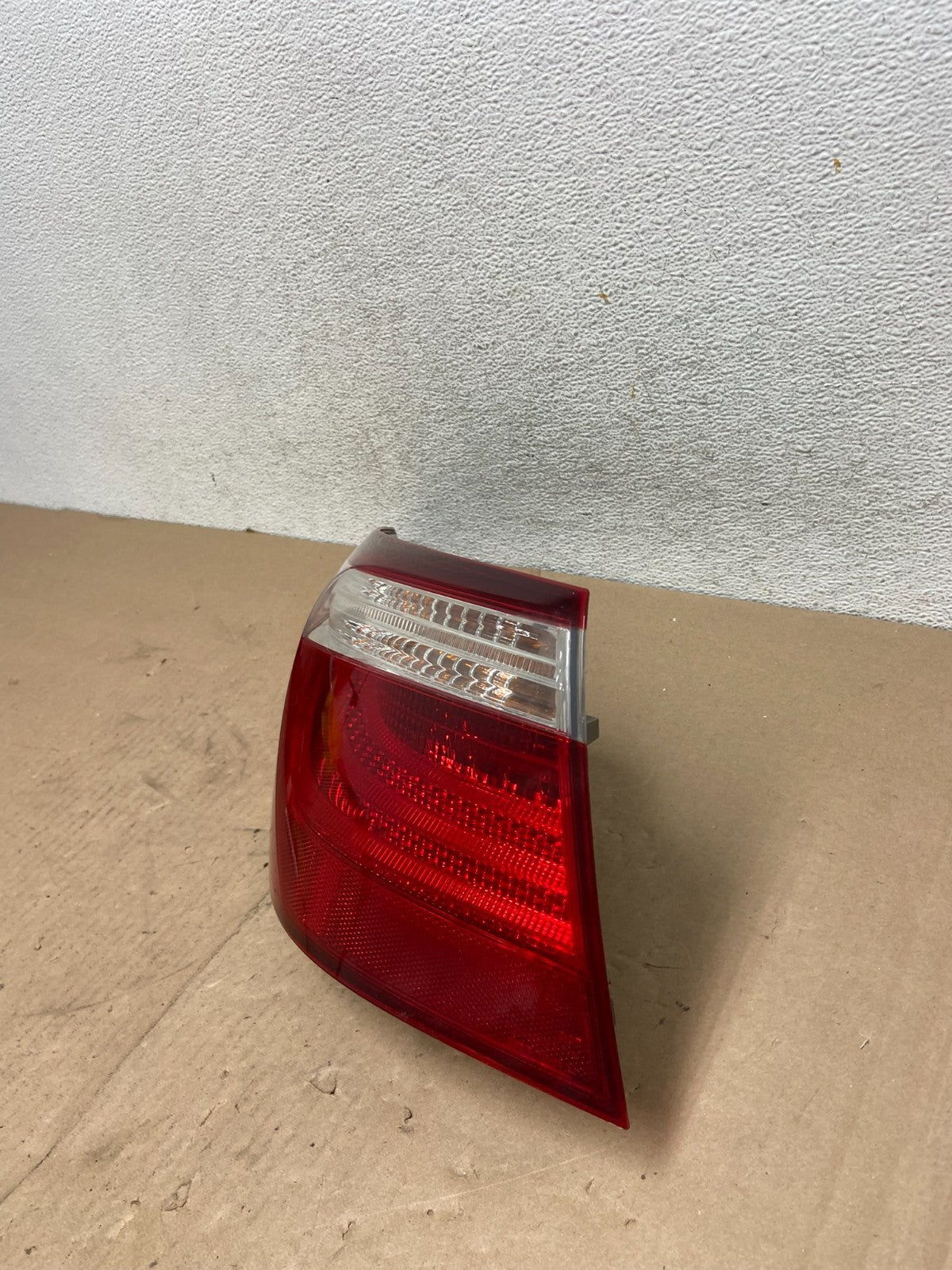2007-2009 Lexus LS460 LS600H Left Driver LH Side Tail Light AG46941