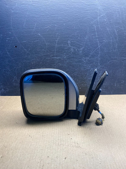 1997 to 2002 Mitsubishi Montero Left Driver Side View Door Mirror AG61877