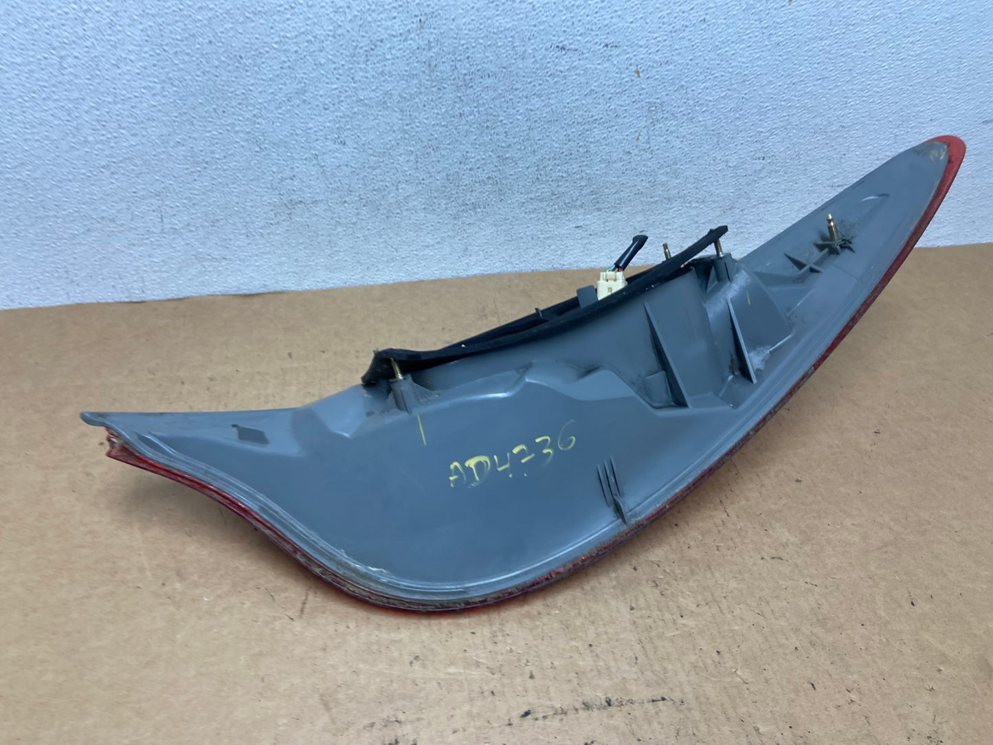 2004 2005 2006 Toyota Solara Left Driver Lh Side Tail Light AD4736 LK4