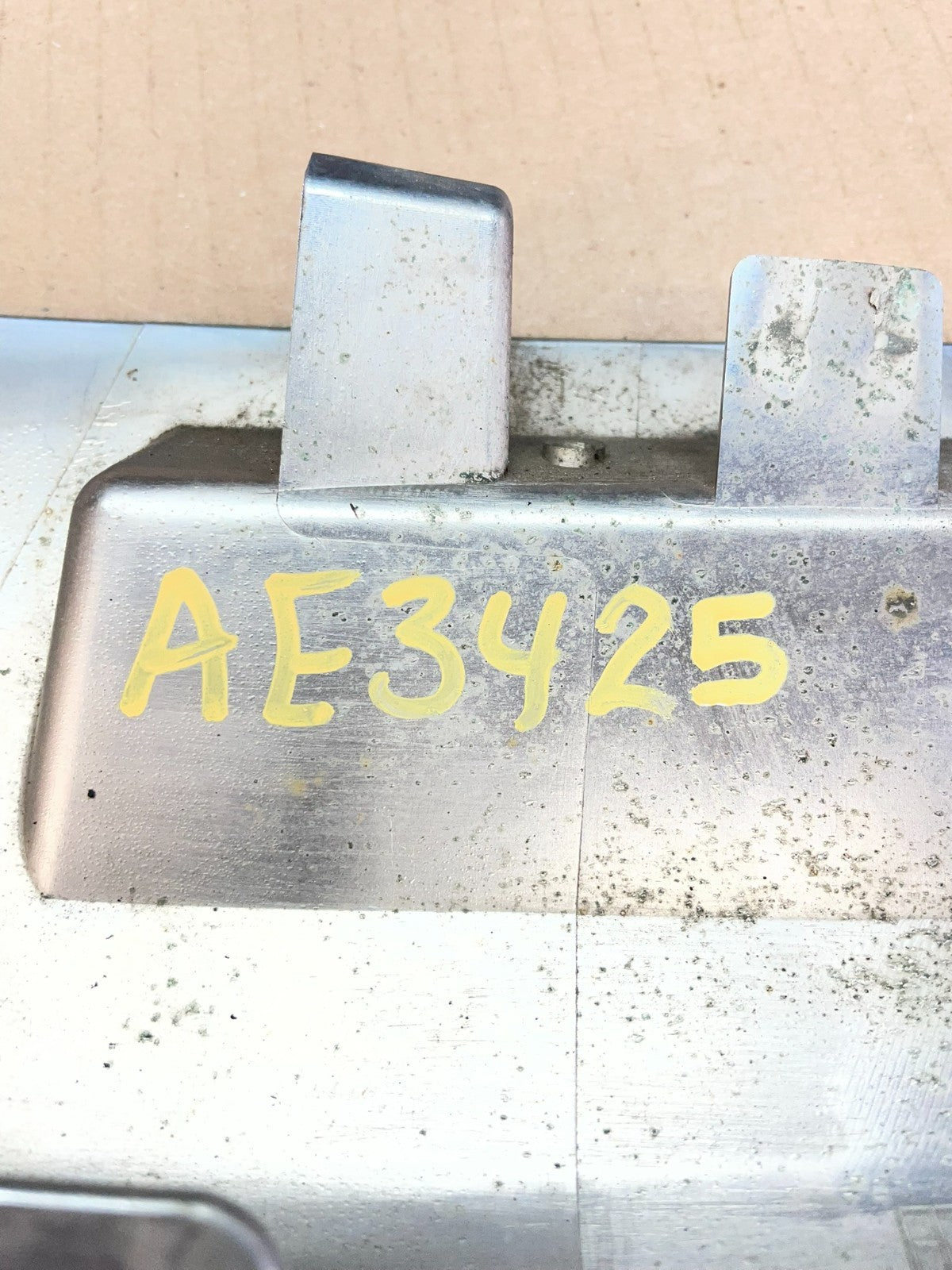 2013 to 2016 GMC Acadia Front Lower Bumper Cover Molding 22840756 AE3425 DG5
