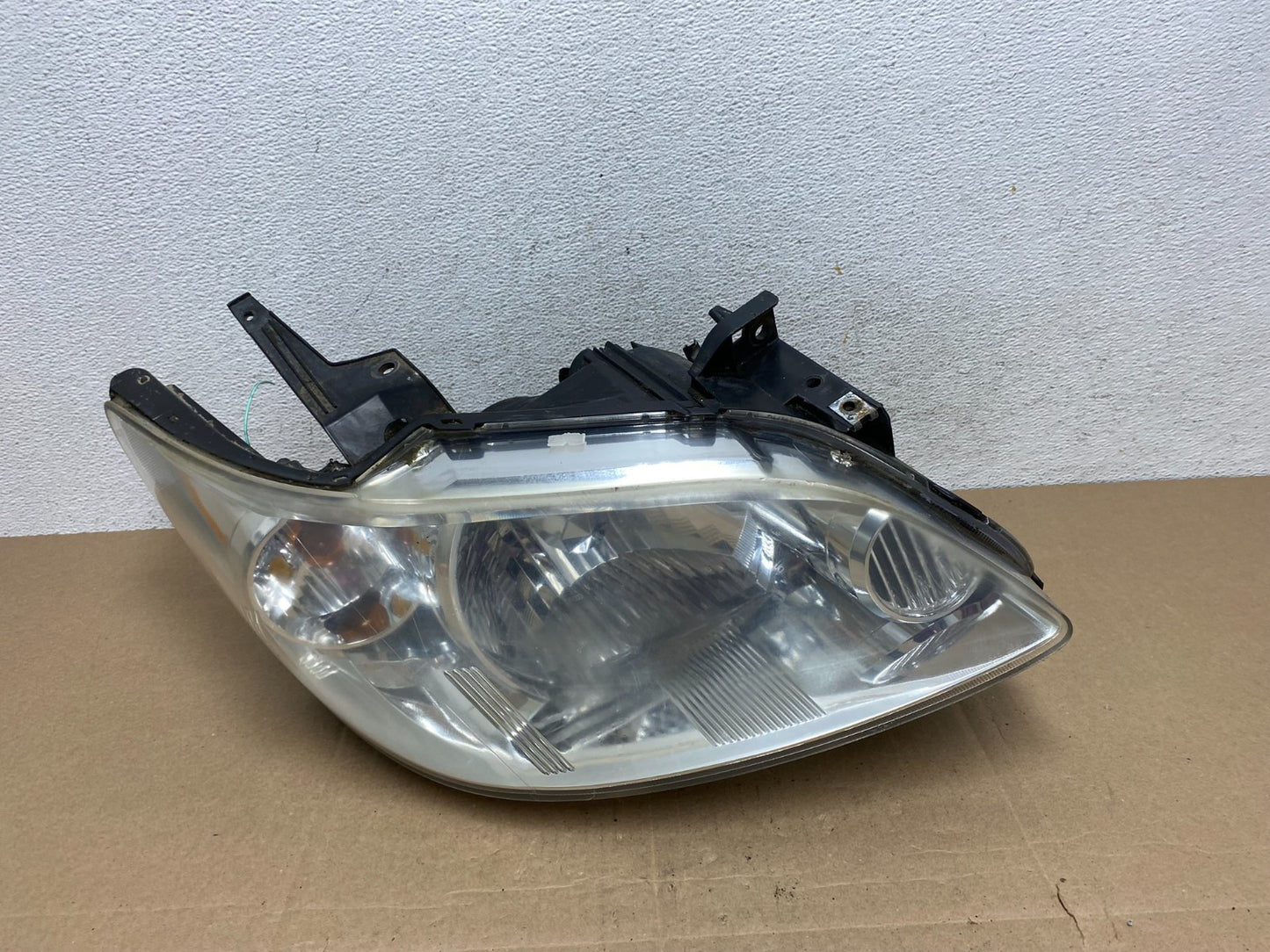 2004 2005 2006 Mazda Mpv Right Passenger RH Headlight ae4912 DG0