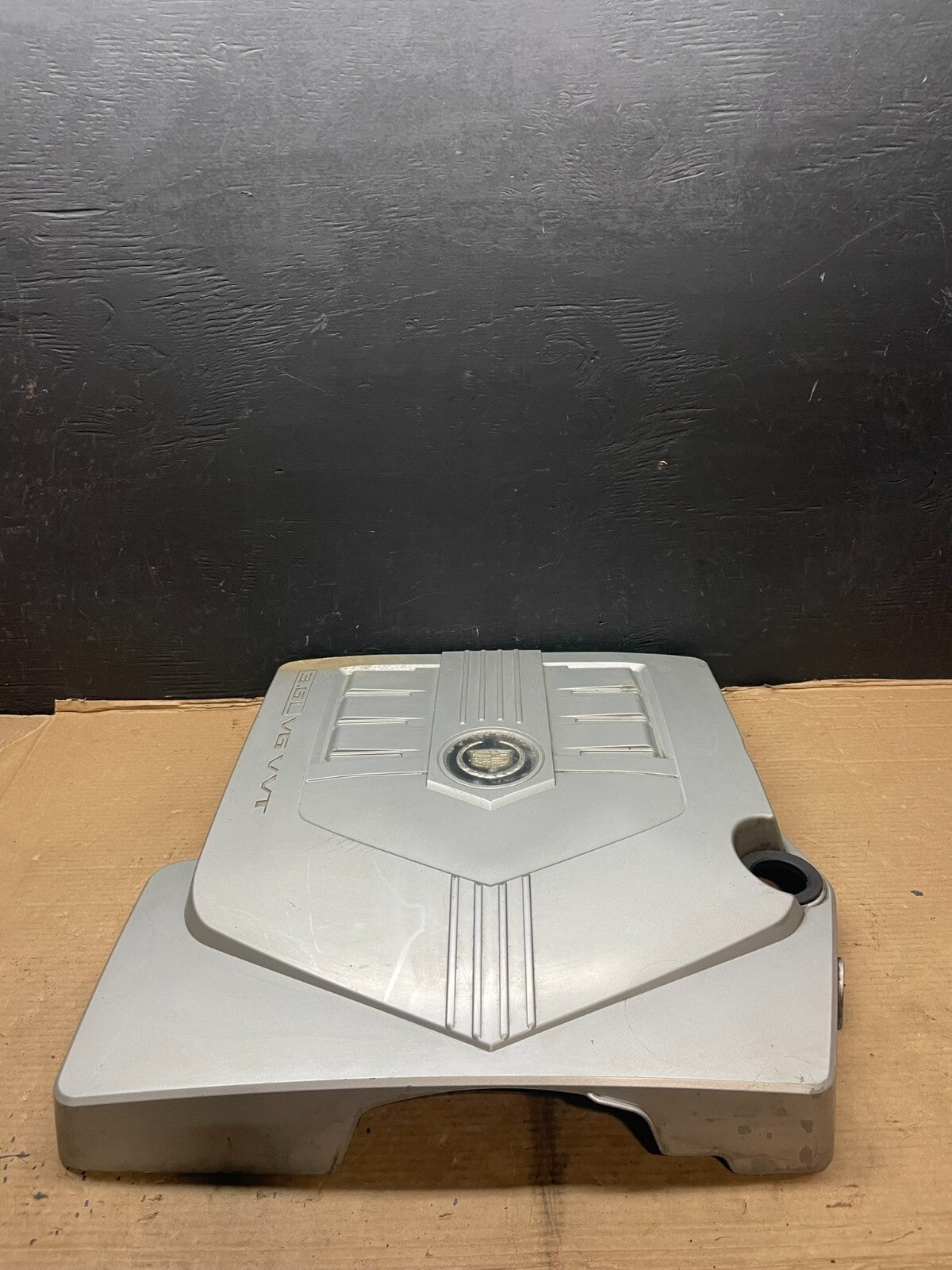 2004 to 2007 Cadillac CTS 3.6L Plastic Engine Cover Shield E8061 PS0