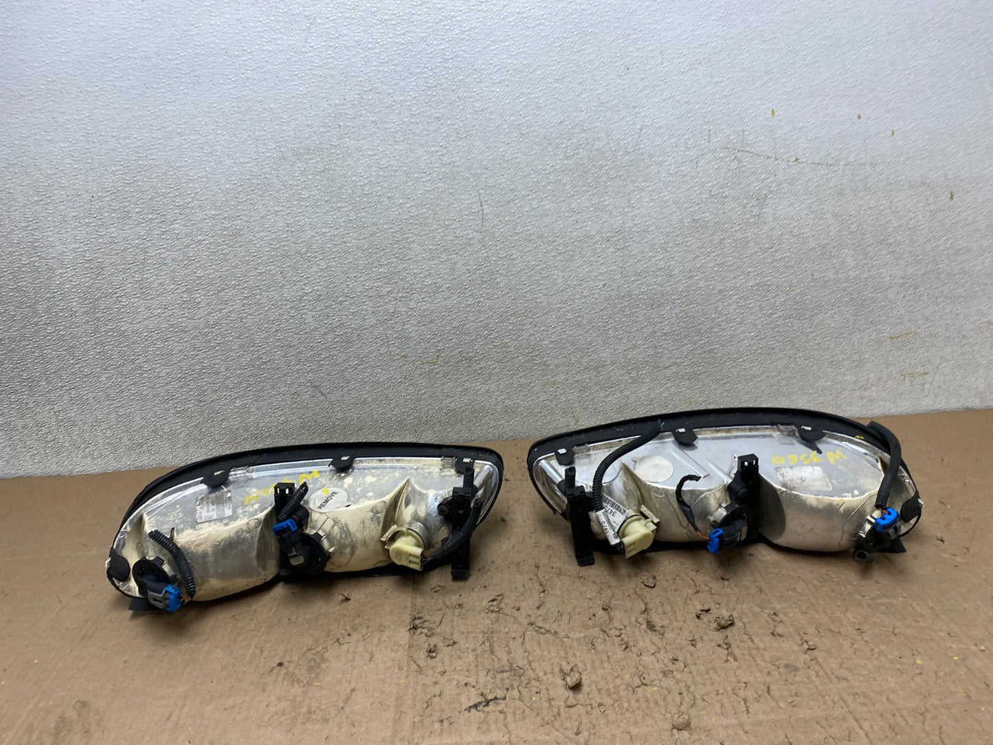 1997 to 2003 Chevrolet Malibu Left+Right Side Headlights OEM W3564 DW6