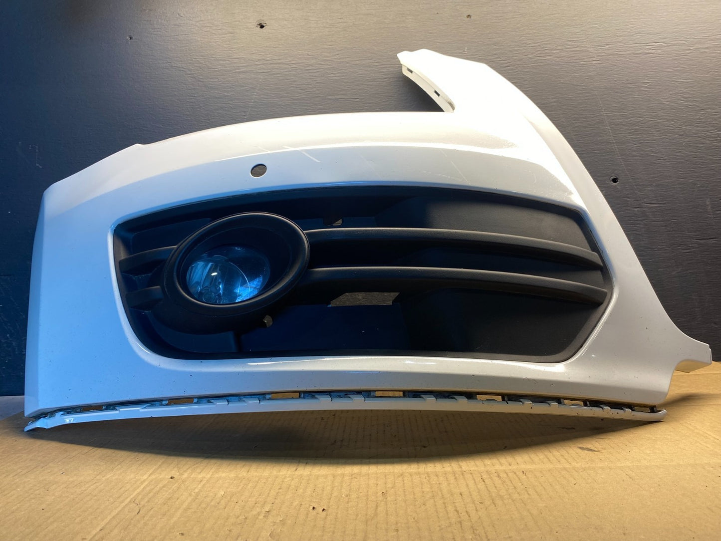 2009 to 2012 Audi Q5 Front Right Passenger RH Bumper Cover ad5027 DG4