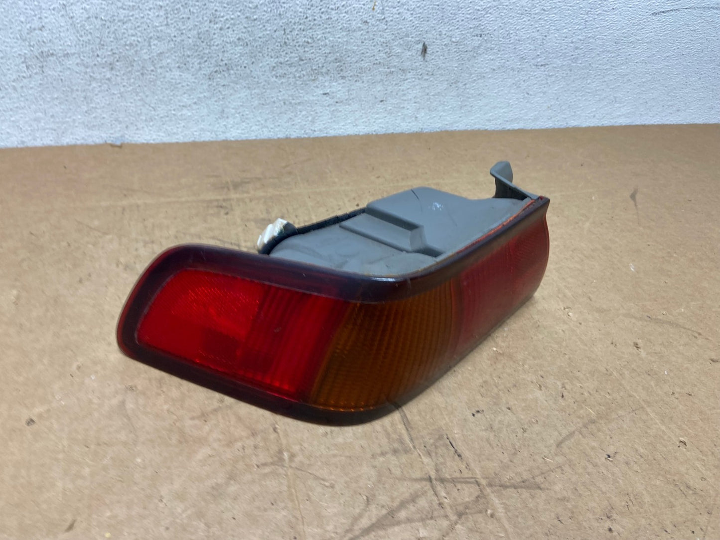 1997 1998 1999 Toyota Camry Tail Light Left Driver Rh Side AD6355 LK2
