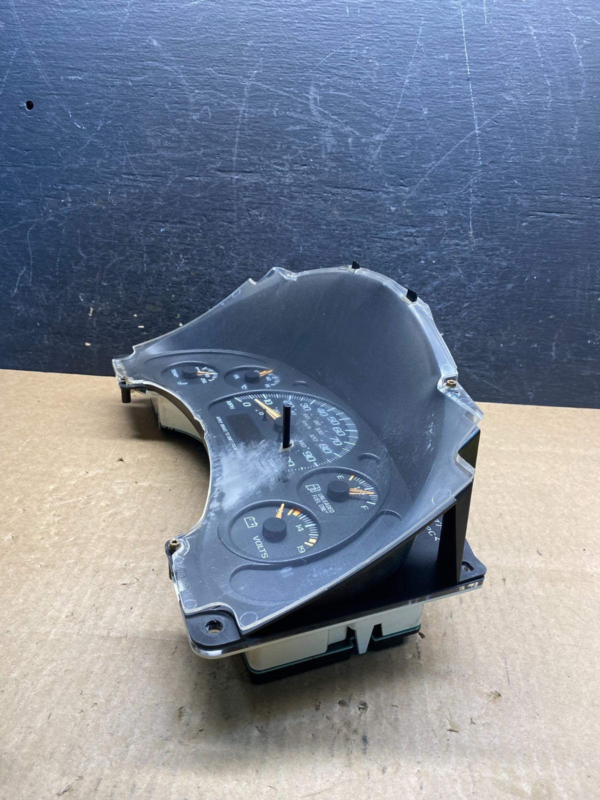 2000 to 2005 Chevrolet Astro Cluster Gauge Speedometer ECM AG7426 DG2