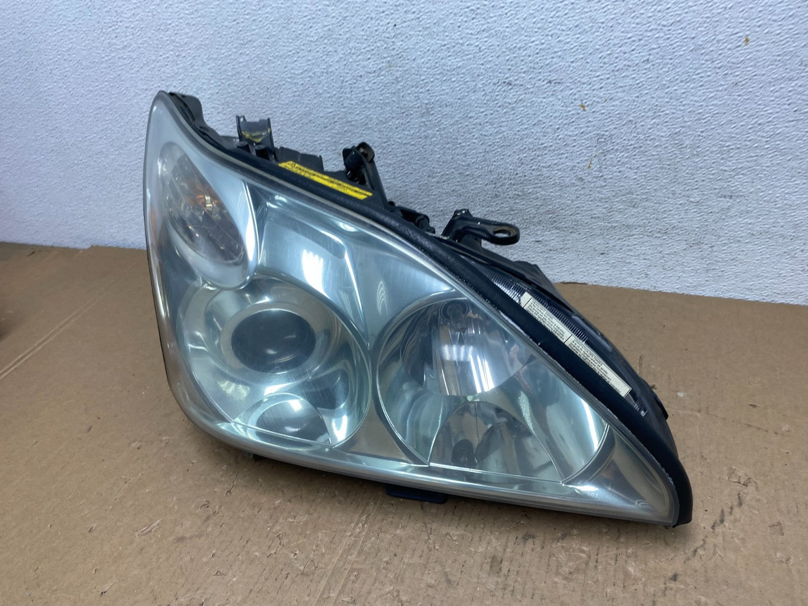 2004 - 2009 Lexus RX330 RX350 Xenon Right Passenger Side Headlight AD8125 DW1