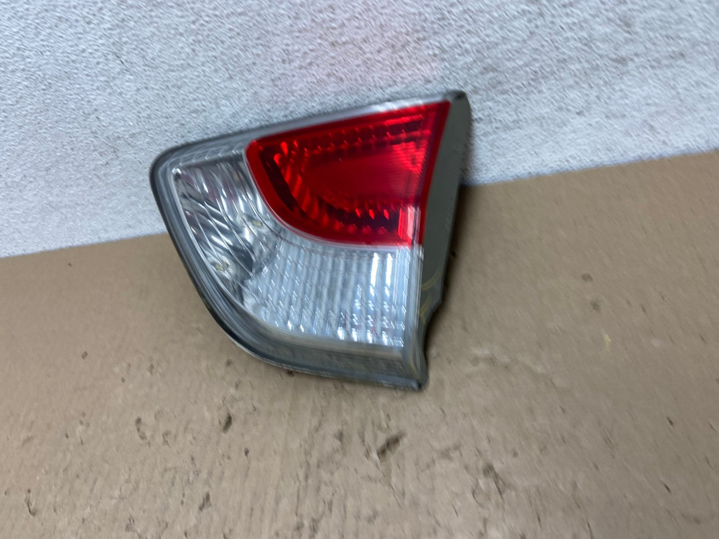 2013 to 2016 Nissan Pathfinder Right Passenger Inner Tail light AE9845 LK1
