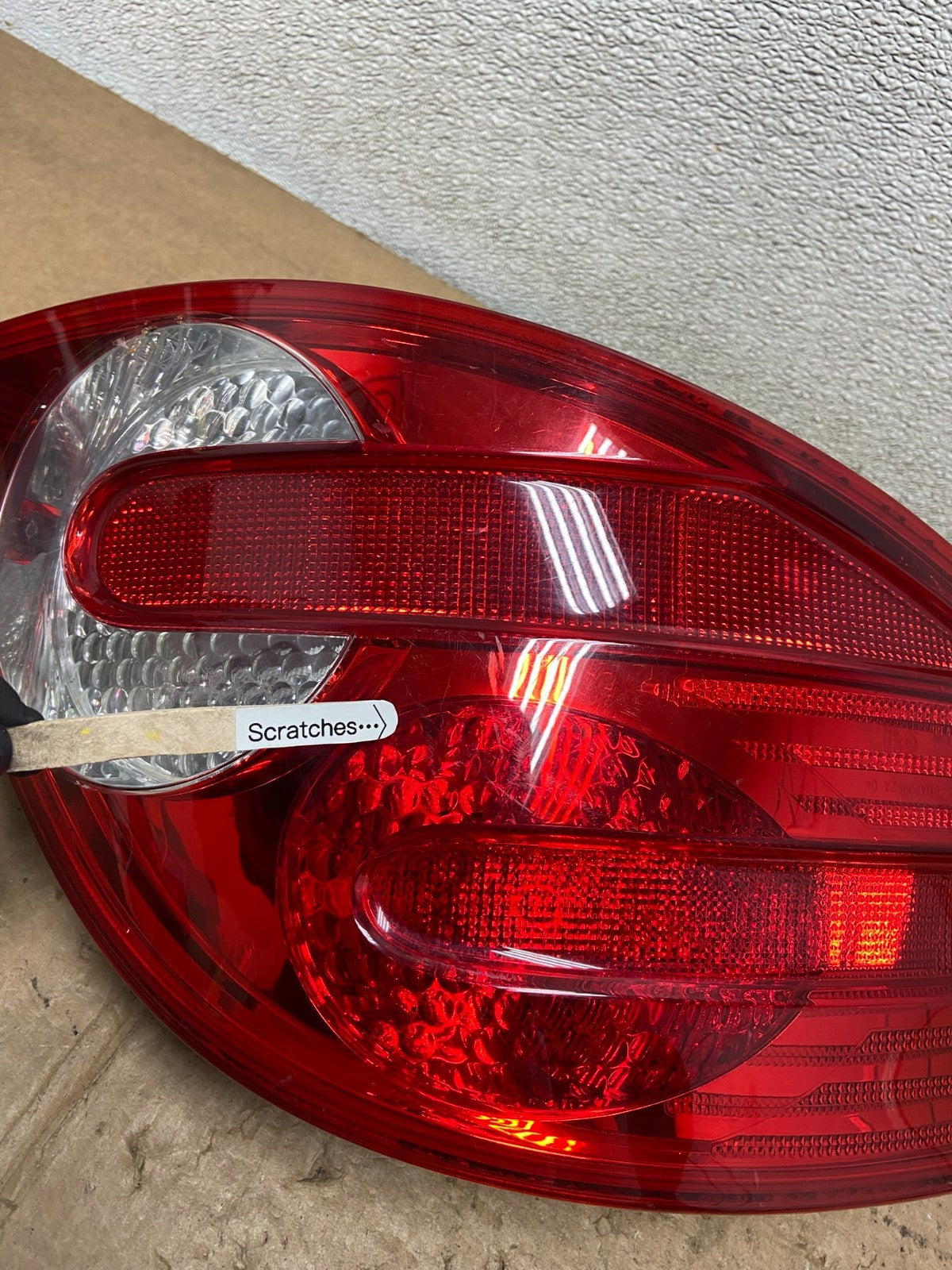 2006 to 2010 Mercedes W251 R-Class Left Driver LH Side Tail Light Y6983 DW3
