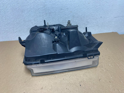 2008-2014 Ford Econoline E150 E250 E350 Right Passenger Headlight AD8004 DW5