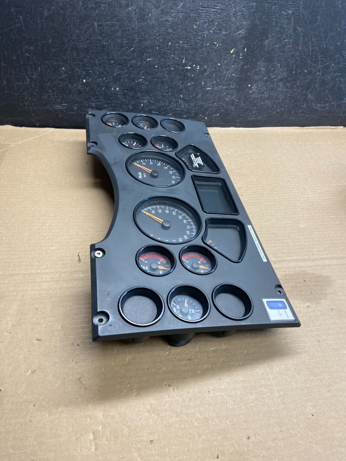2009 to 2017 Mack CXU613 GU713 Instrument Gauge Cluster A2C53090404 AH13322