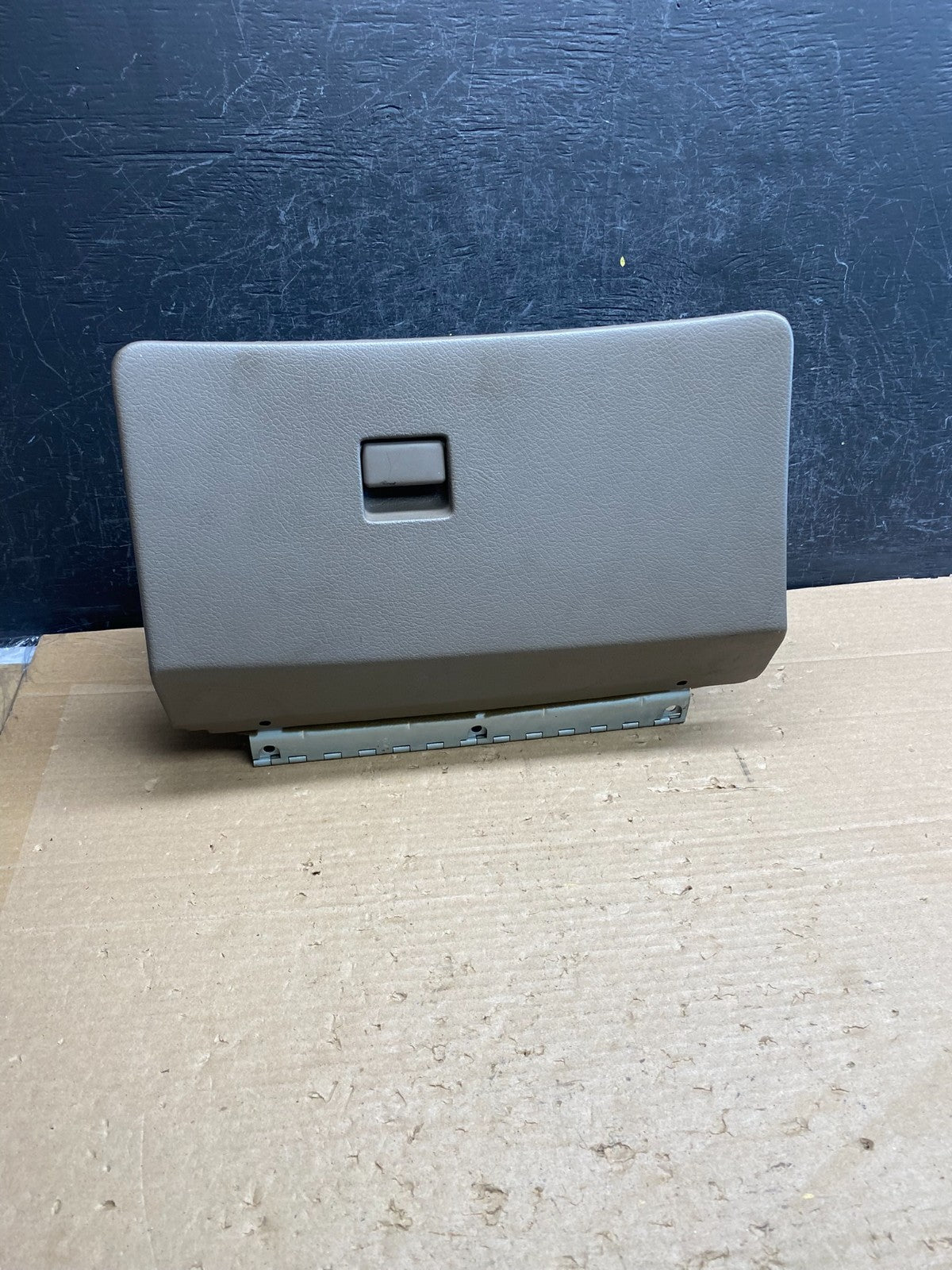 1994 to 1997 Ford Thunderbird Mercury Cougar Green Glove Box AG83480