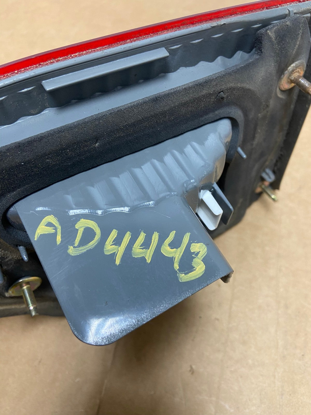 2005 Honda Accord Sedan Right Passenger Inner Tail Light AD4443 LK6