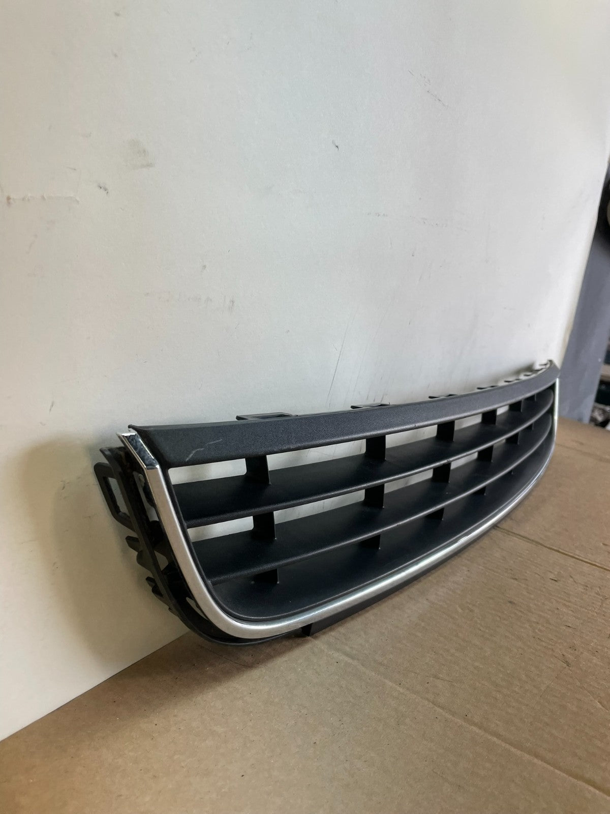 2011 to 2014 Volkswagen Jetta Front Lower Grille Grill AH6394 DG2