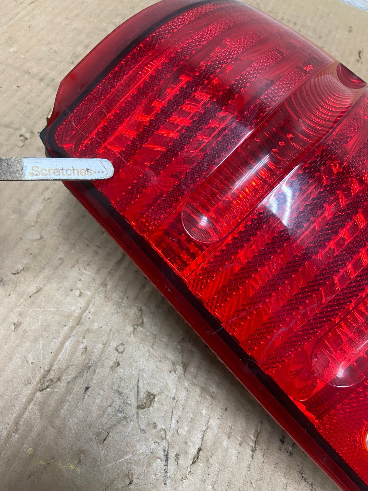 2002 to 2005 Ford Explorer Right Passenger Rh Side Tail light AI6863 LK3
