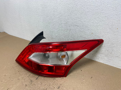 2009 2010 2011 Nissan Maxima Right Passenger RH Side Tail light AE7113 LK1