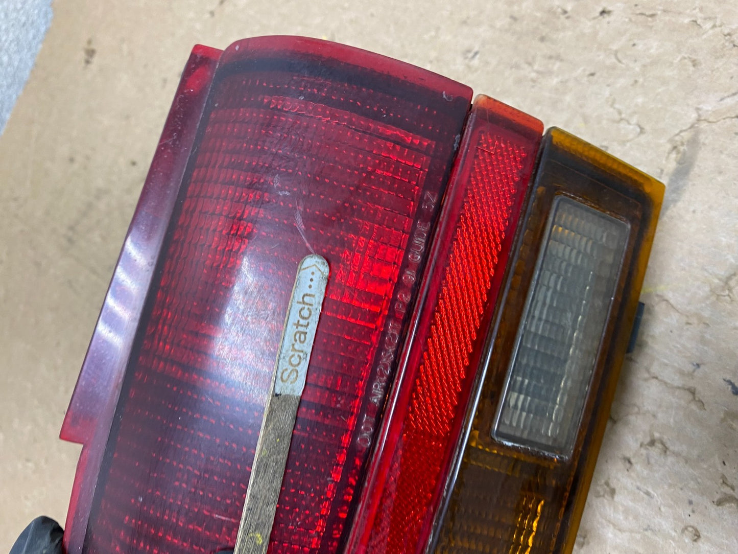 1993 - 1995 Saturn SL S-Series Left Driver LH Side Tail Light OEM v0227 DG4