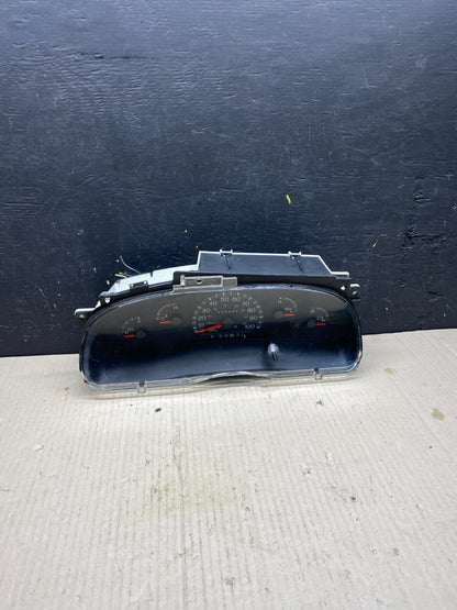 2001 - 2002 Ford E250 E350 Van Speedometer Instrument Cluster o3386 DG0
